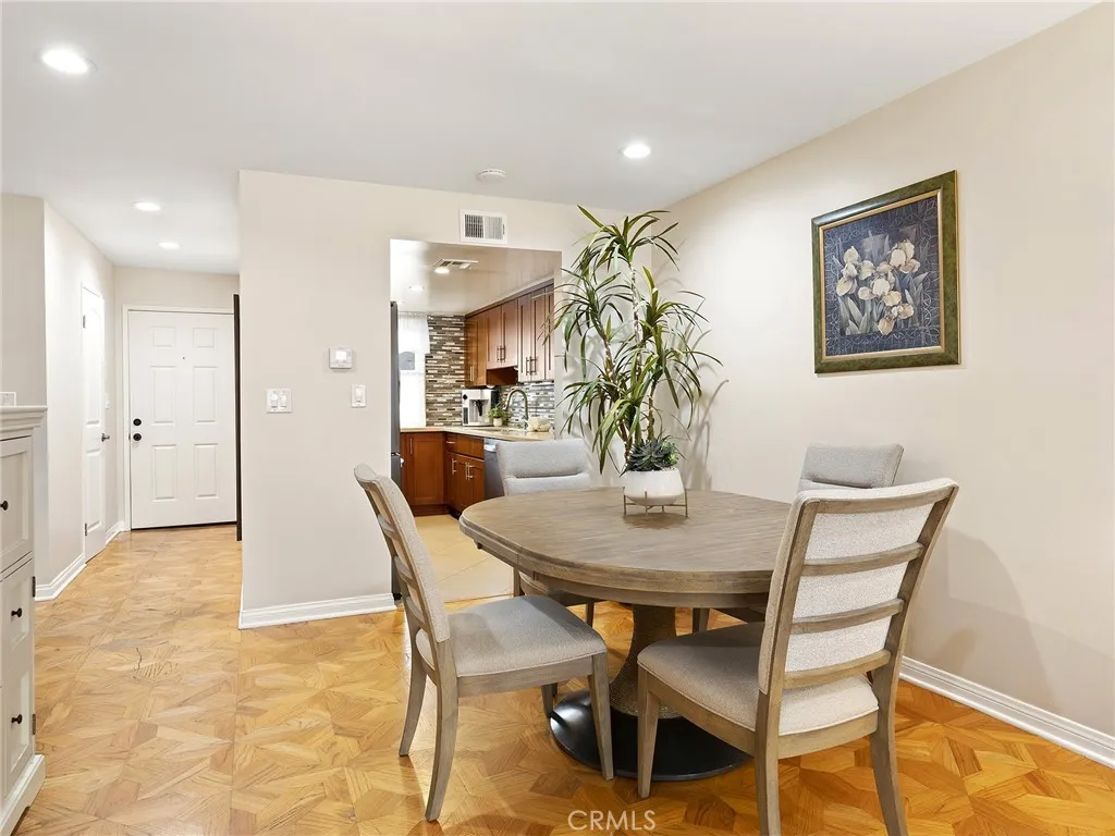 Additional image 9 of 557 E San Jose Avenue Unit 7, Burbank, CA 91501