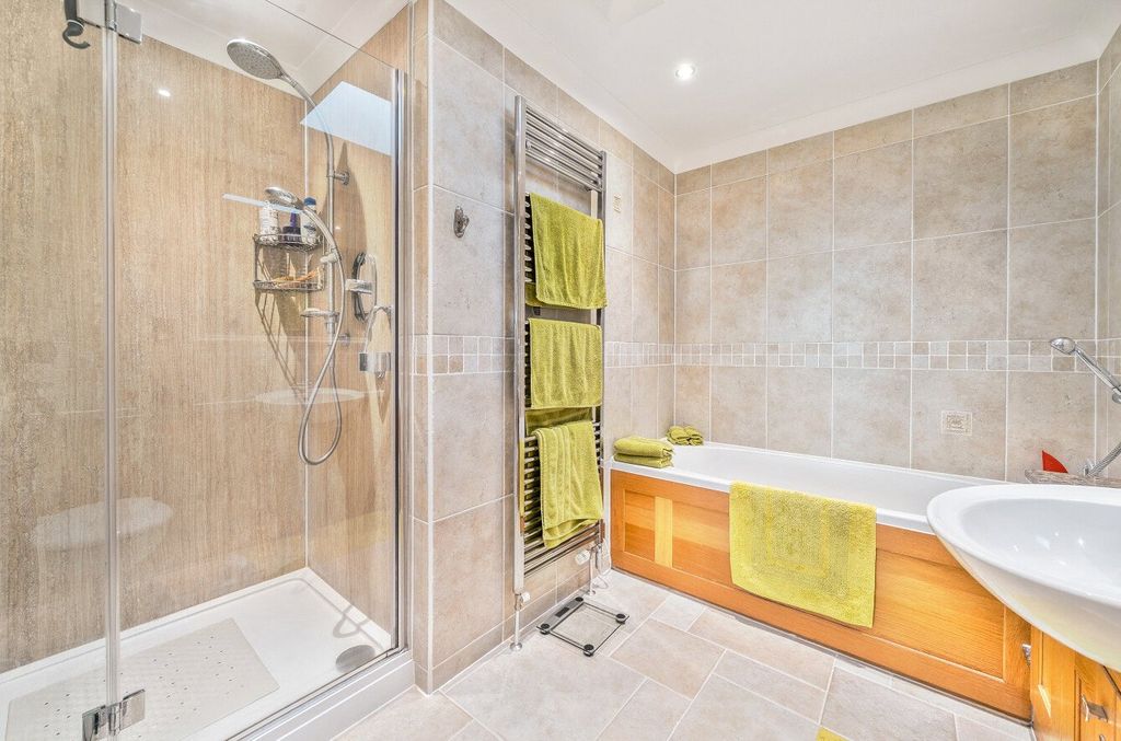 Additional image 13 of 4 bed flat for saleDouglas Avenue, Exmouth EX8