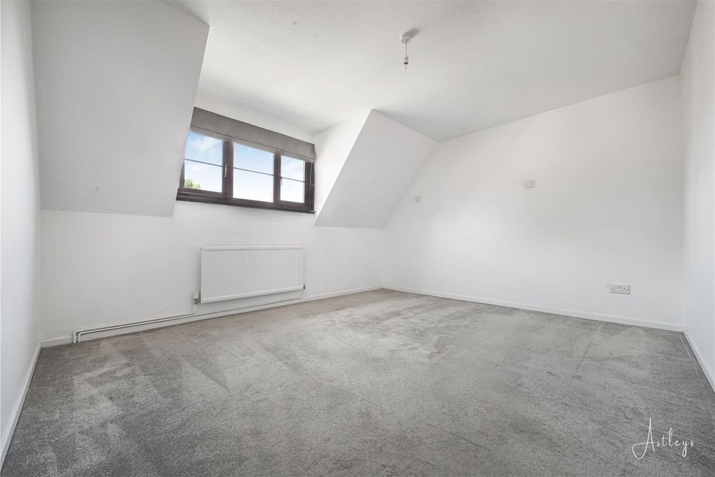 Additional image 19 of 4 bed detached house for saleLlwynderw Close, West Cross, Swansea SA3