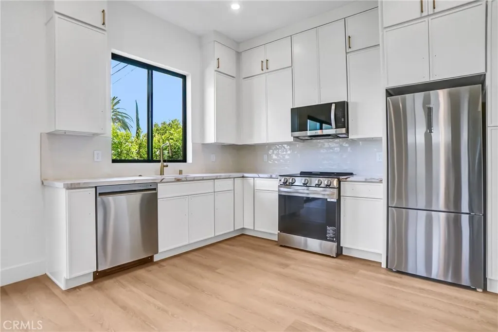 Additional image 76 of 19350 Lanark Street, Reseda, CA 91335