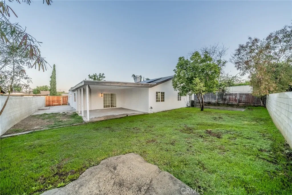 Additional image 29 of 555 N Chestnut Ave, Rialto, CA 92376