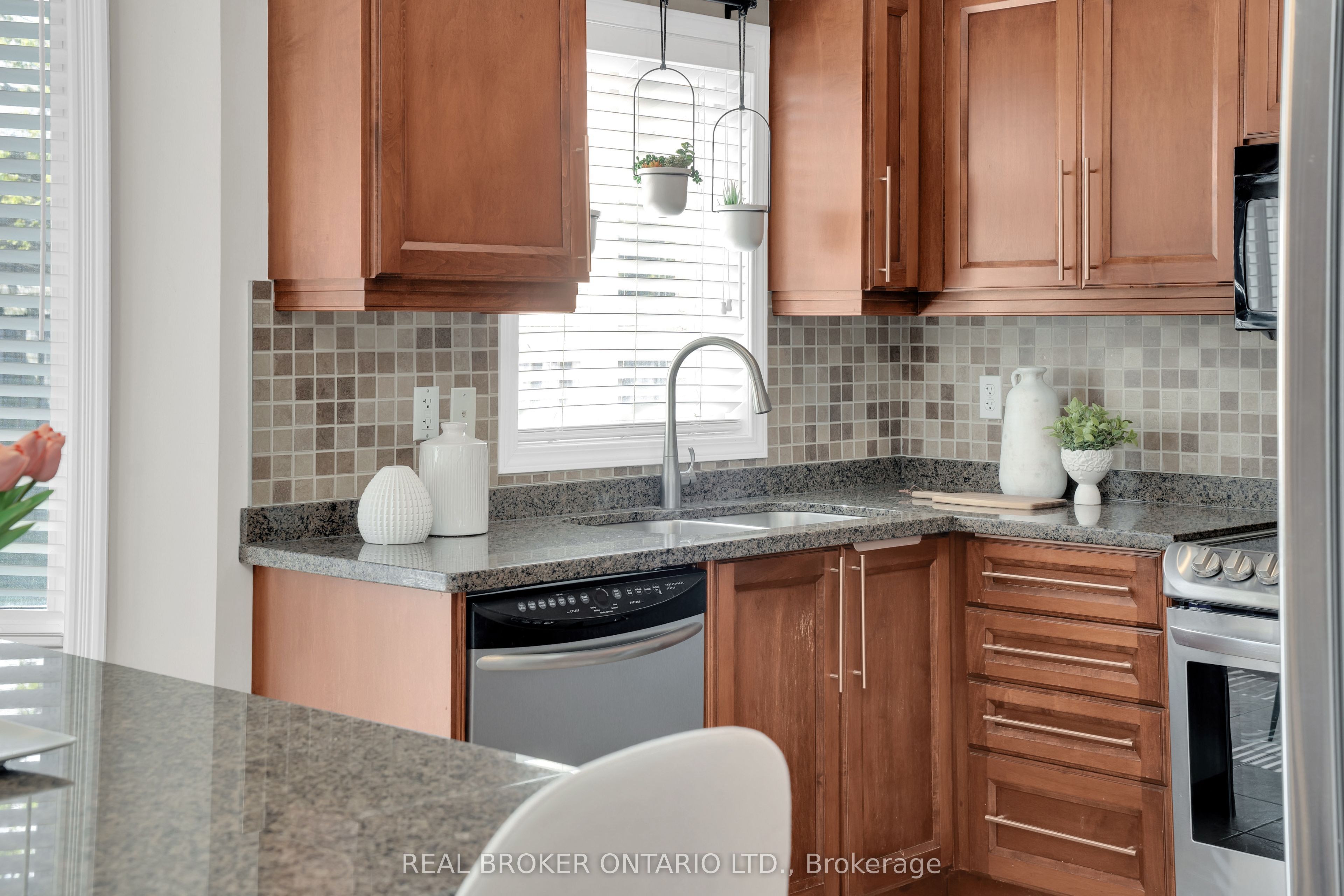Additional image 5 of 217 Ellis Crescent, Milton, ON, L9T 6B5