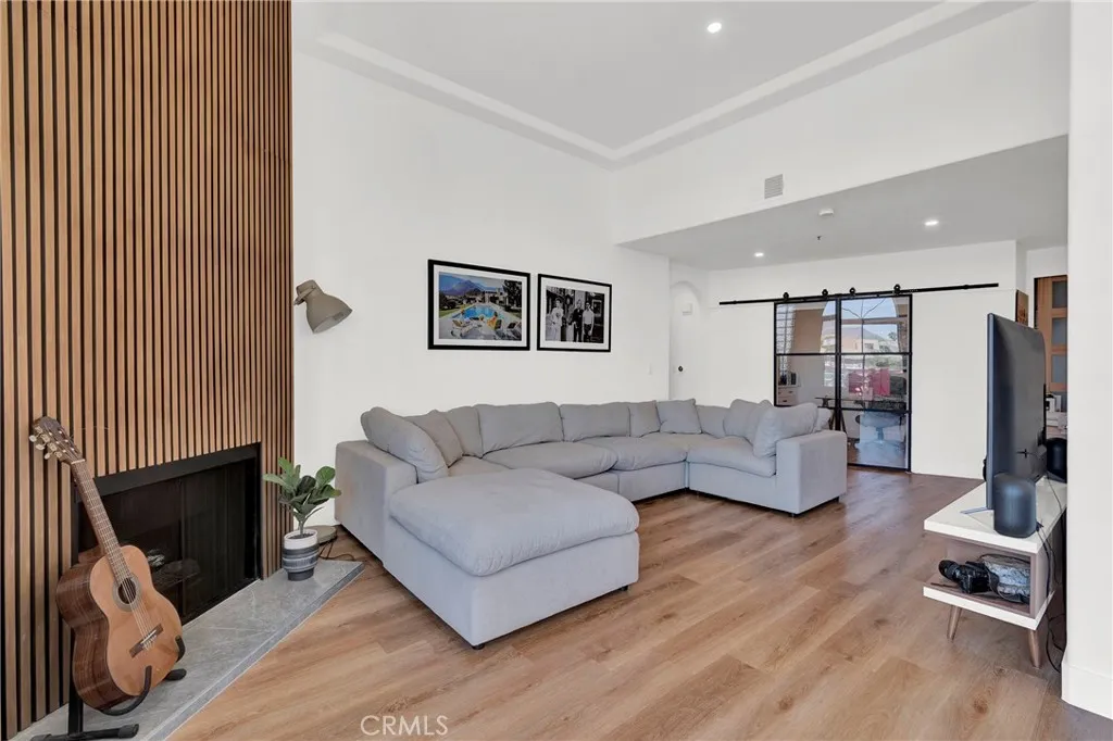 Additional image 6 of 4830 Elmwood Avenue Unit 302, Los Angeles, CA 90004