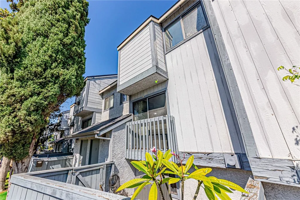 Additional image 43 of 301 W Gladstone Street Unit 13, Azusa, CA 91702