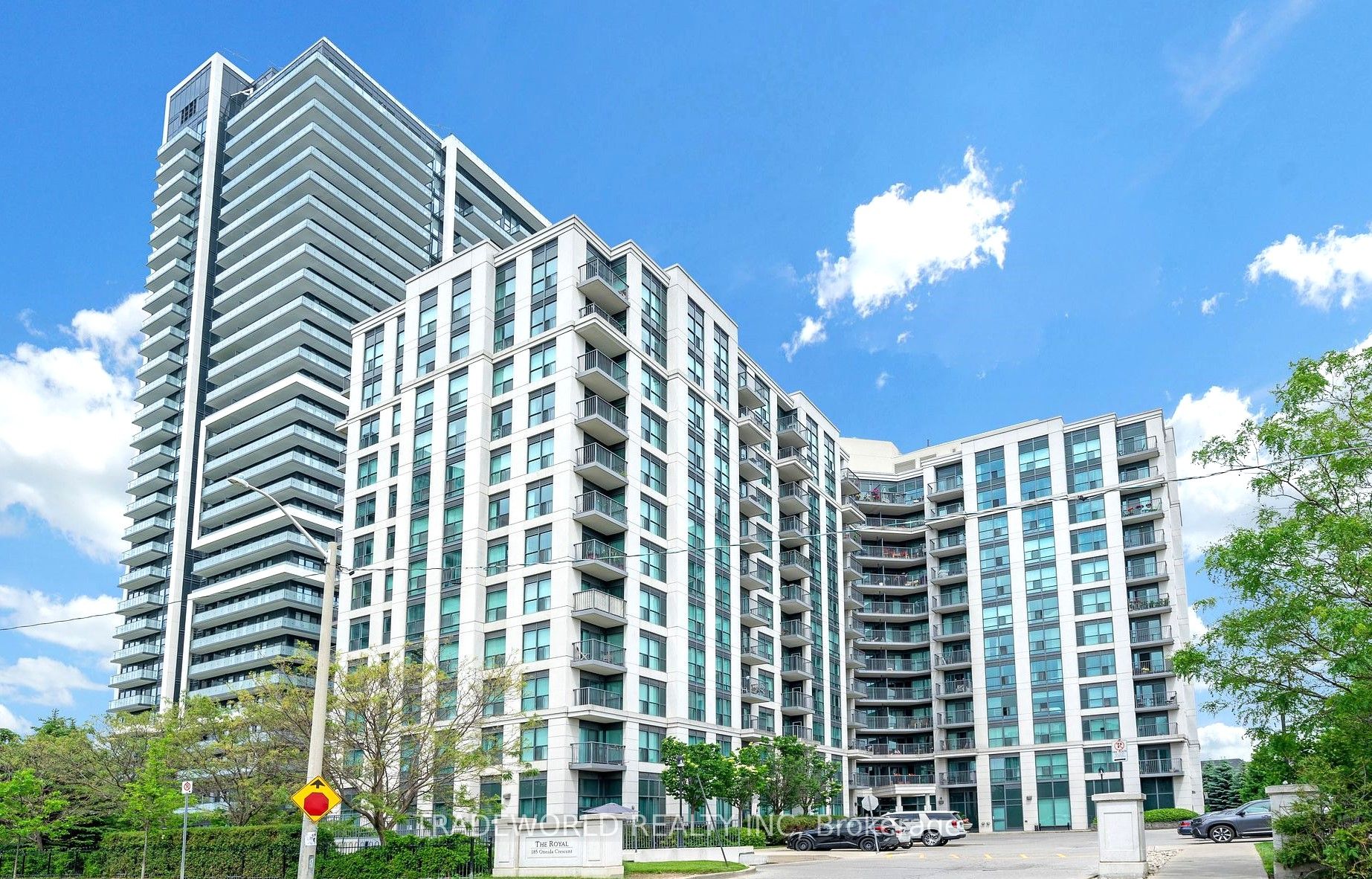 206-185 Oneida Crescent, Richmond Hill, ON, L4B 0B1