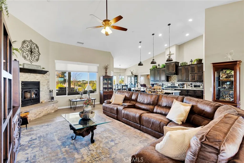 Additional image 83 of 8140 Heartland Cir, Oak Hills, CA 92344