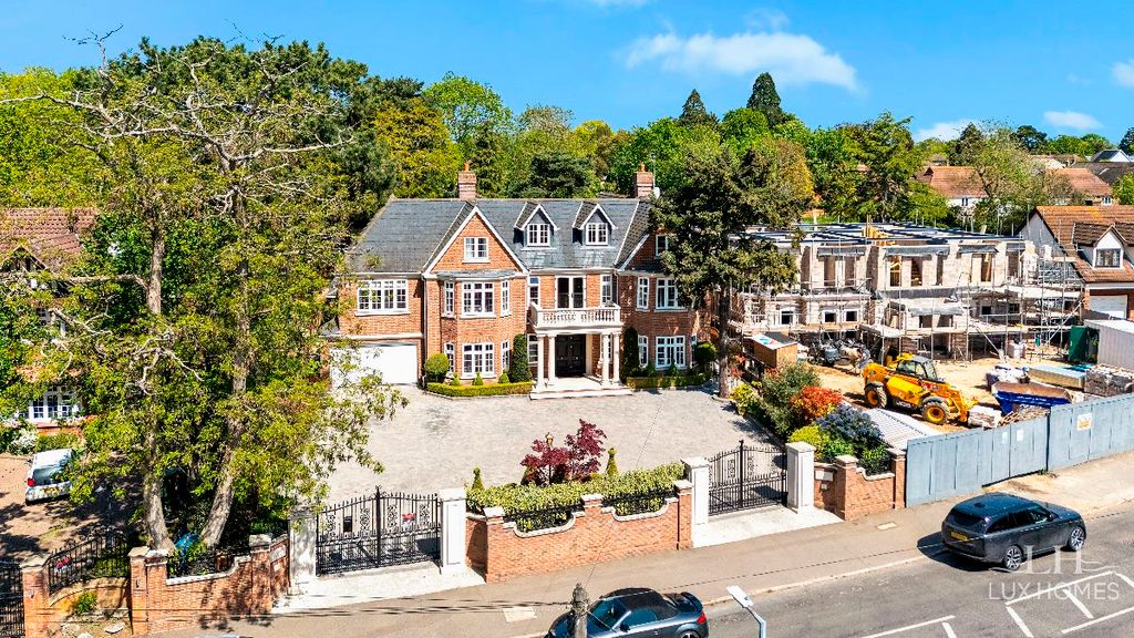 Additional image 59 of 7 bed detached house for saleParkstone Avenue, Emerson Park RM11
