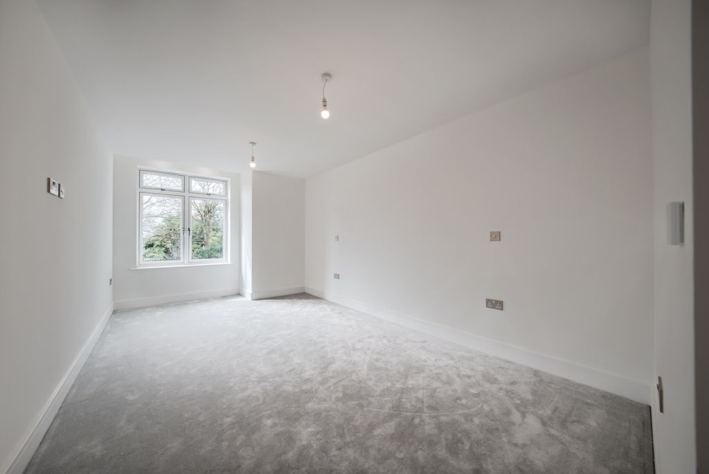 Additional image 16 of 2 bed flat for saleFlat 3, Benson Road, Stratford-Upon-Avon CV37