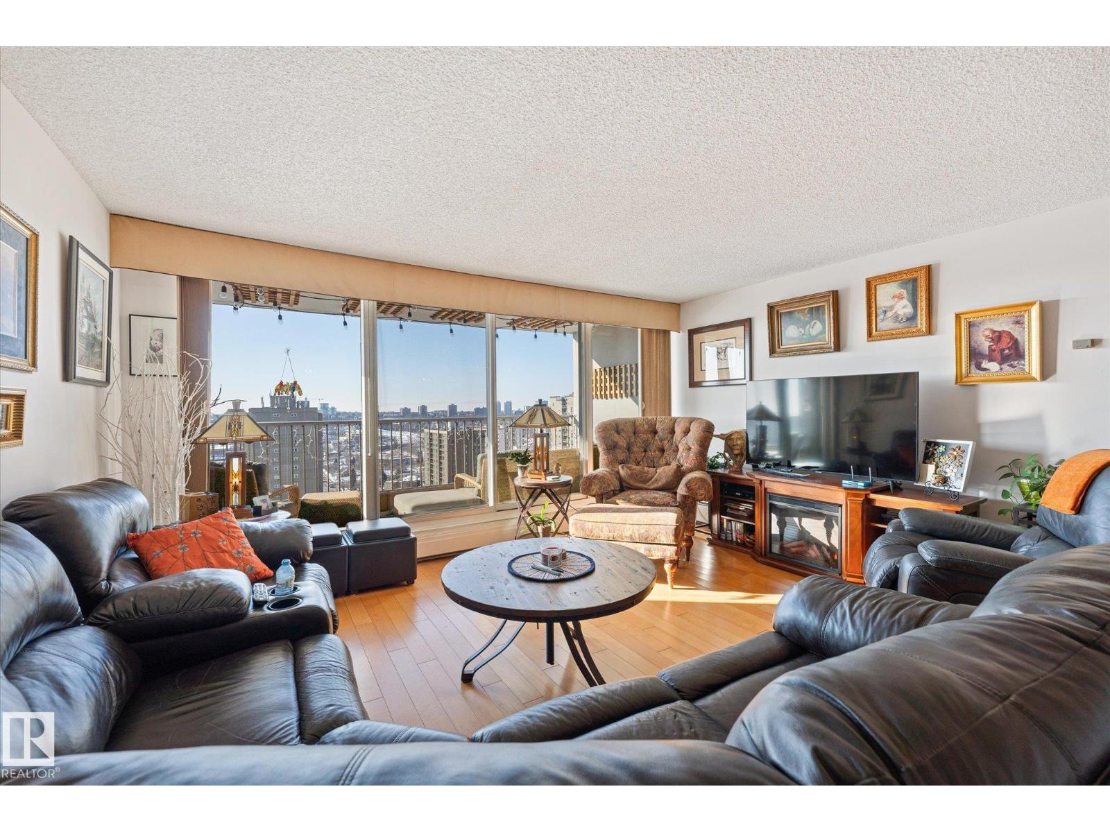 Additional image 3 of 1002-9923 103 Street NW, Edmonton, AB, T5K2J3