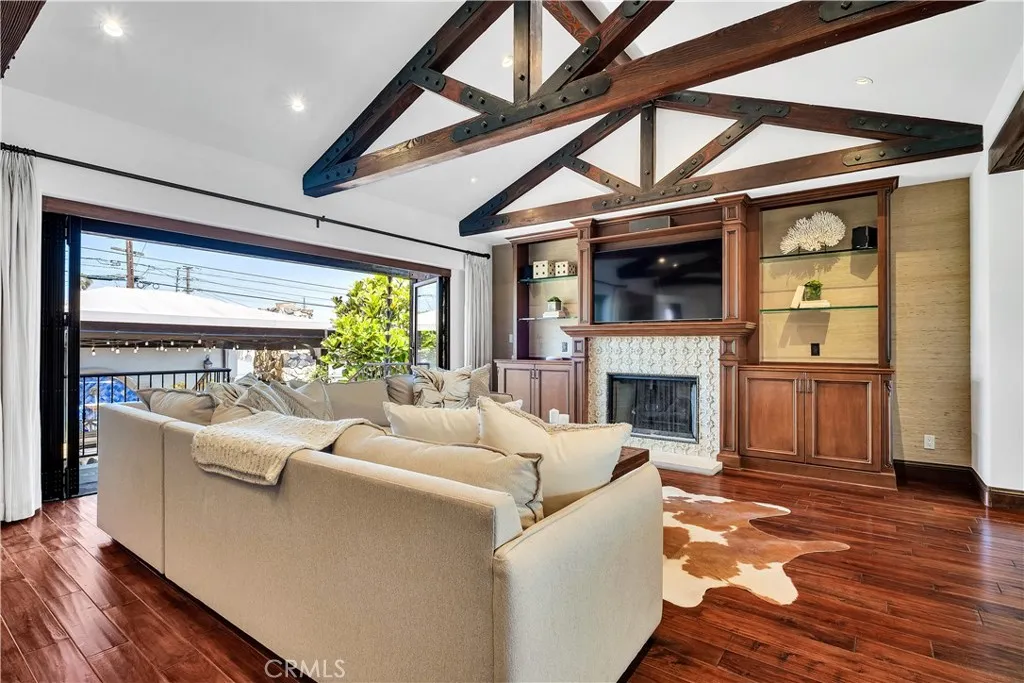 Additional image 5 of 1029 E Acacia Ave, El Segundo, CA 90245