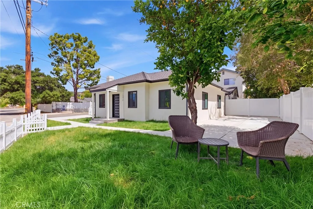 10012 Plainview Avenue, Tujunga, CA 91042 photo 4