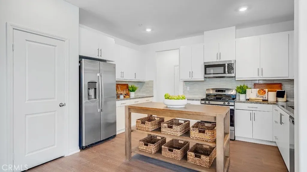 Additional image 2 of 17882 Hawes Court, Hesperia, CA 92345