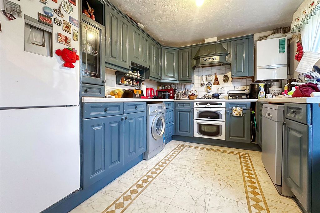 Additional image 4 of 4 bed detached house for saleColumbine Way, Littlehampton, West Sussex BN17
