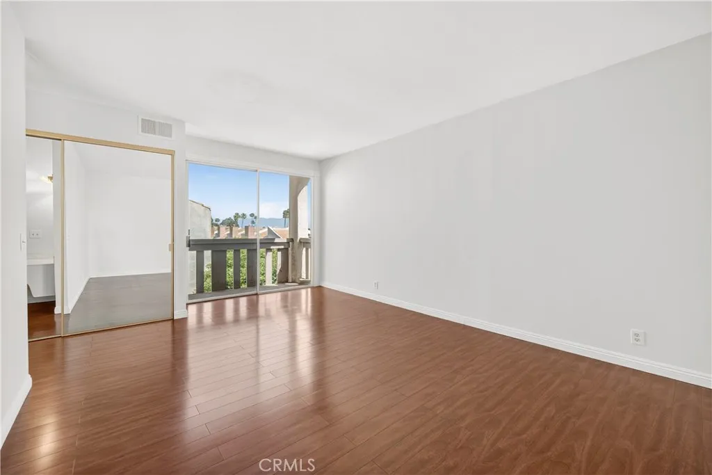 Additional image 46 of 5216 Yarmouth Avenue Unit 305, Encino, CA 91316