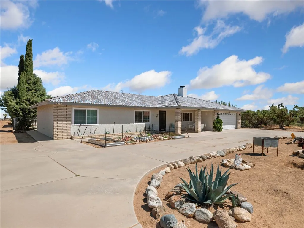 Additional image 3 of 12190 Mission St, Oak Hills, CA 92344