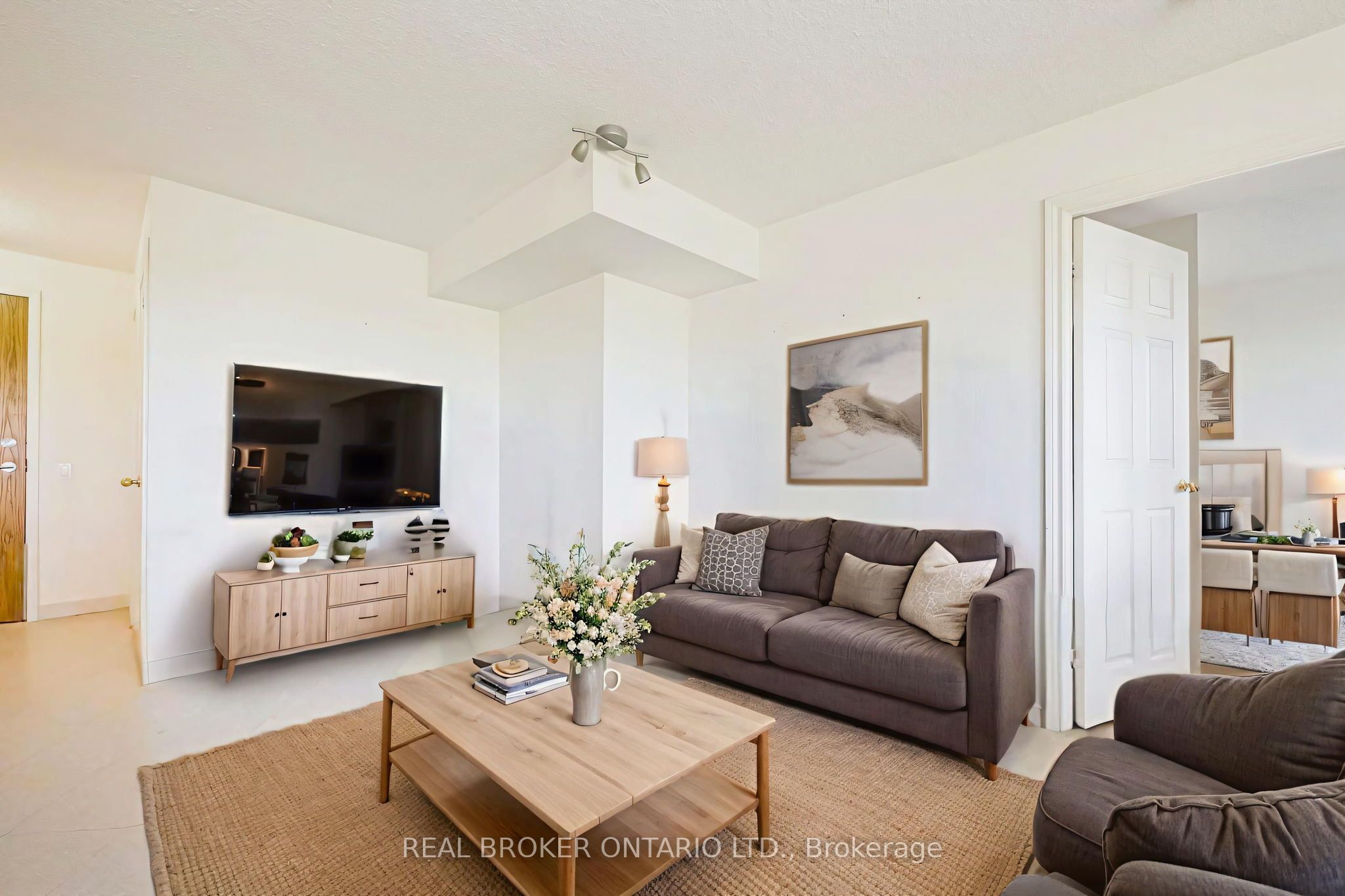 Additional image 6 of 601-1720 Eglinton Avenue E, Toronto, ON, M4A 2X8