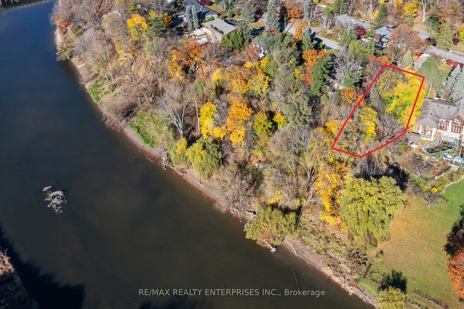 Additional image 2 of 1516 Pinetree Crescent, Mississauga, ON, L5G 2S8