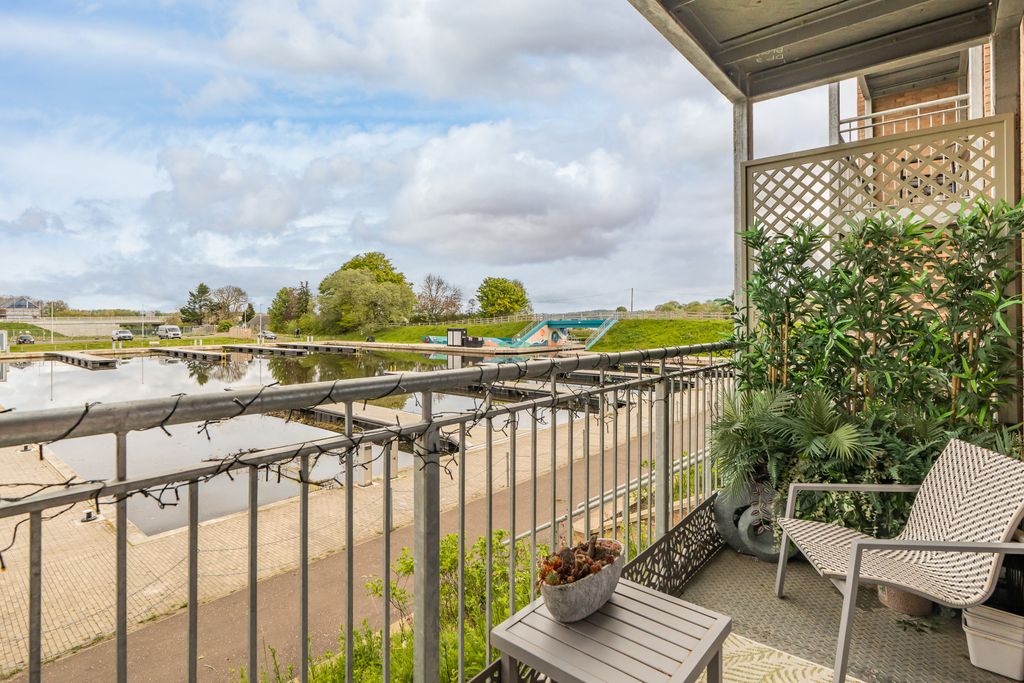 Additional image 25 of 2 bed flat for sale50 Canal View, Winchburgh EH52