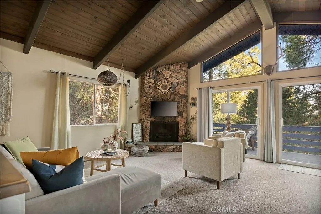 Additional image 3 of 24096 Altdorf Dr, Crestline, CA 92325