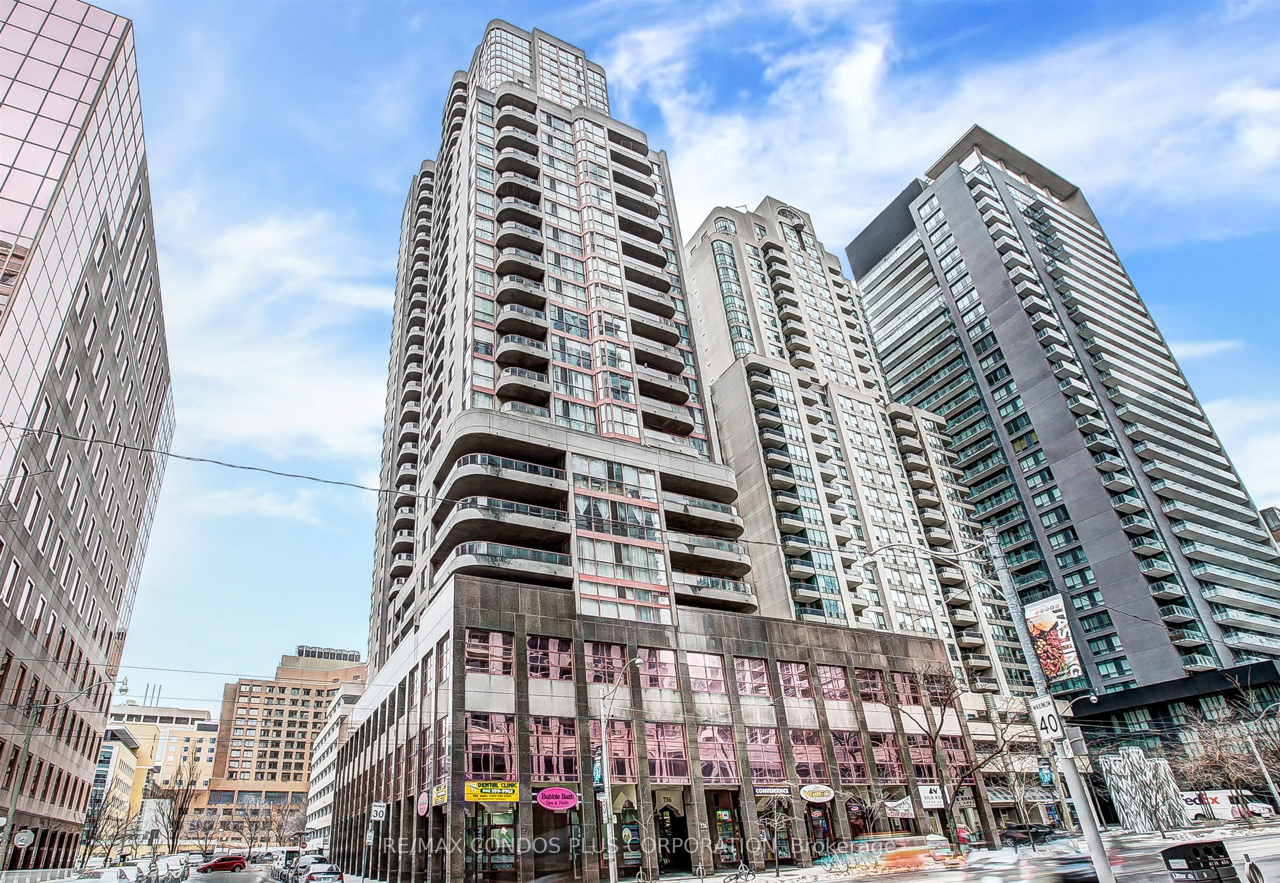 1601-736 Bay Street, Toronto, ON, M5G 2M4