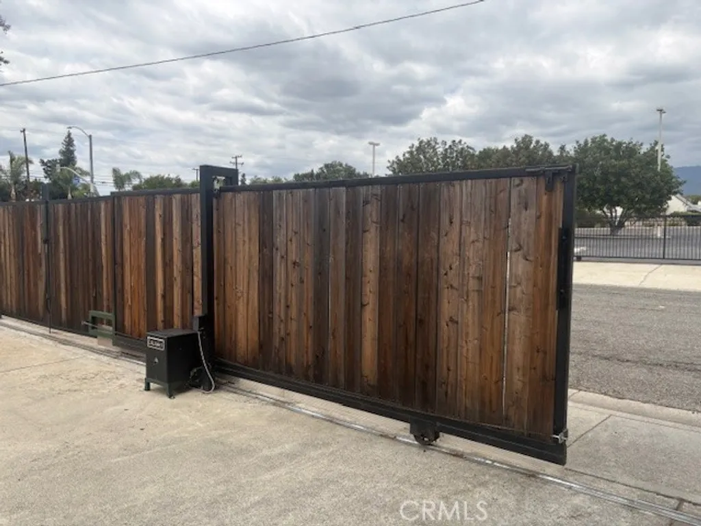 Additional image 33 of 2196 N Orange Grove Avenue, Pomona, CA 91768