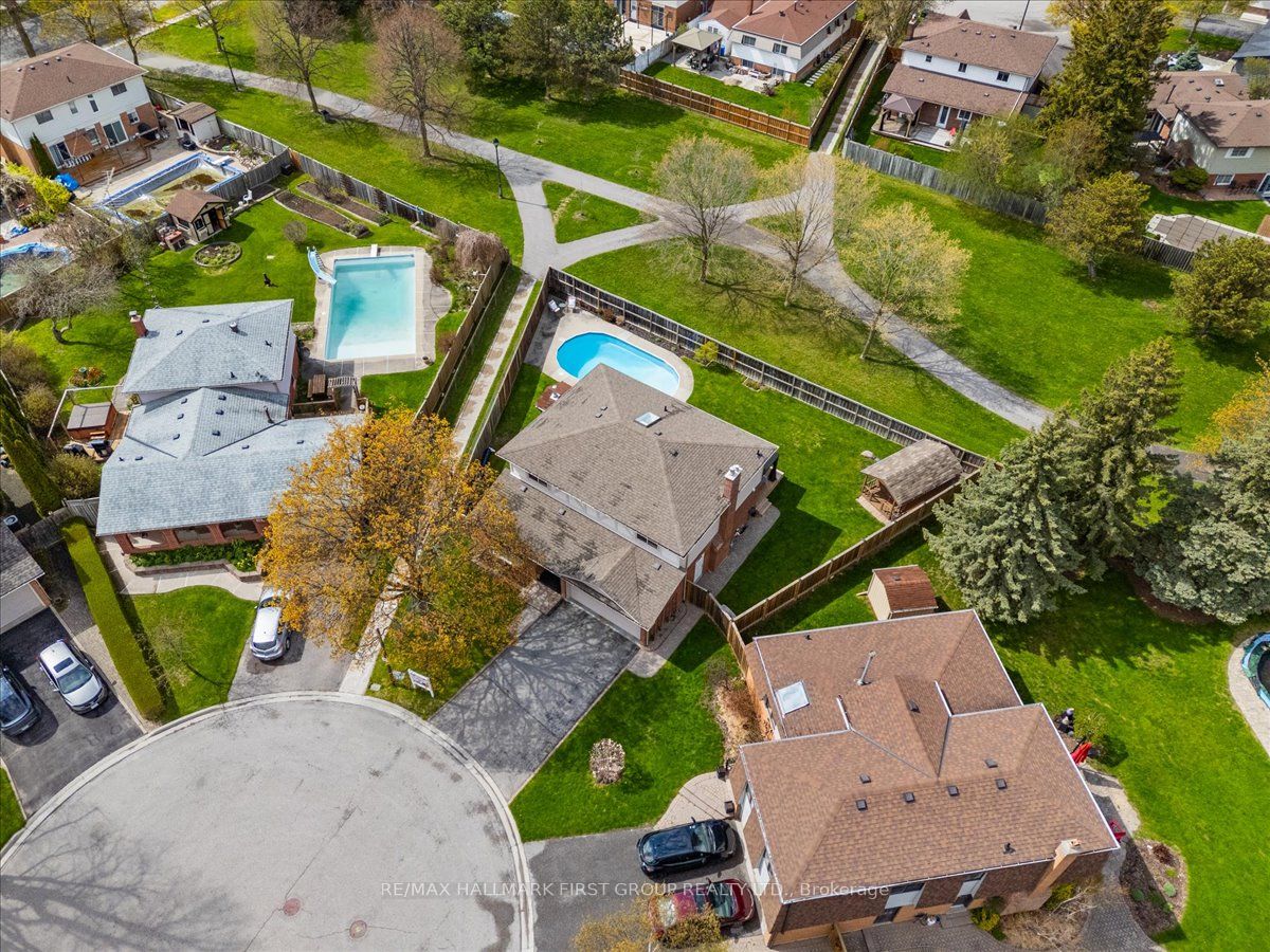 Additional image 2 of 28 Heda Court, Whitby, ON, L1N 5Y8