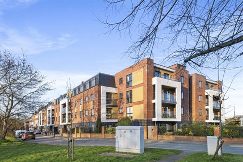 Moorfield Road, Denham, Uxbridge UB9