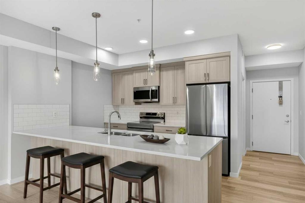 Additional image 2 of 1206-33 Carringham Gate NW, Calgary, AB, T3P 2H6