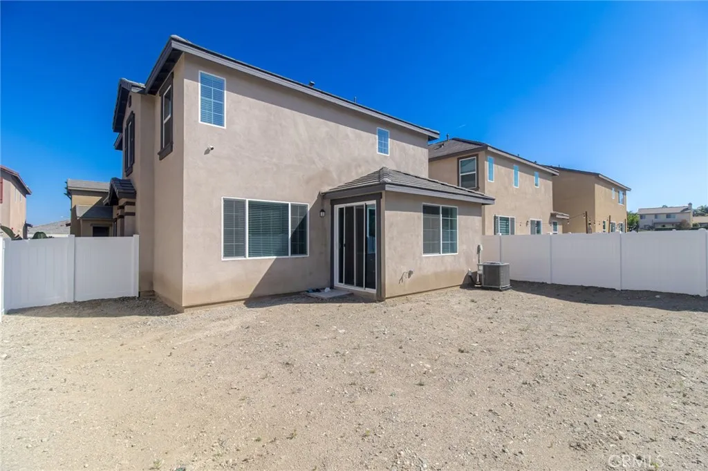 Additional image 38 of 2448 Powell, Rialto, CA 92377