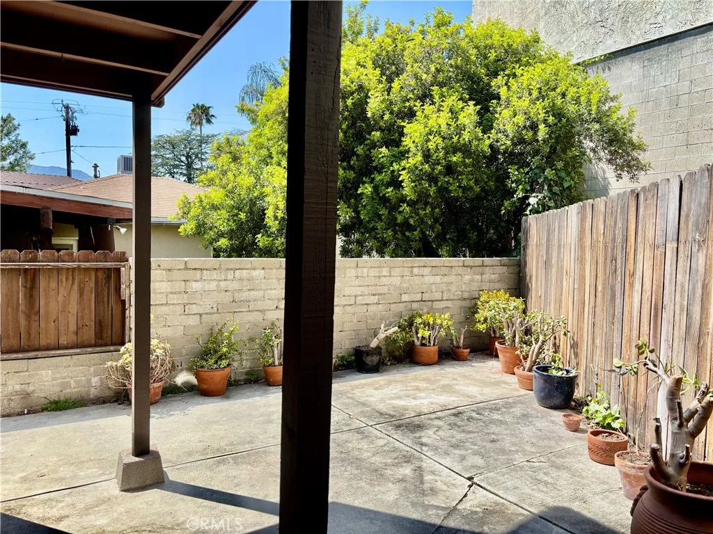 Additional image 102 of 2717 Mary Street, La Crescenta, CA 91214