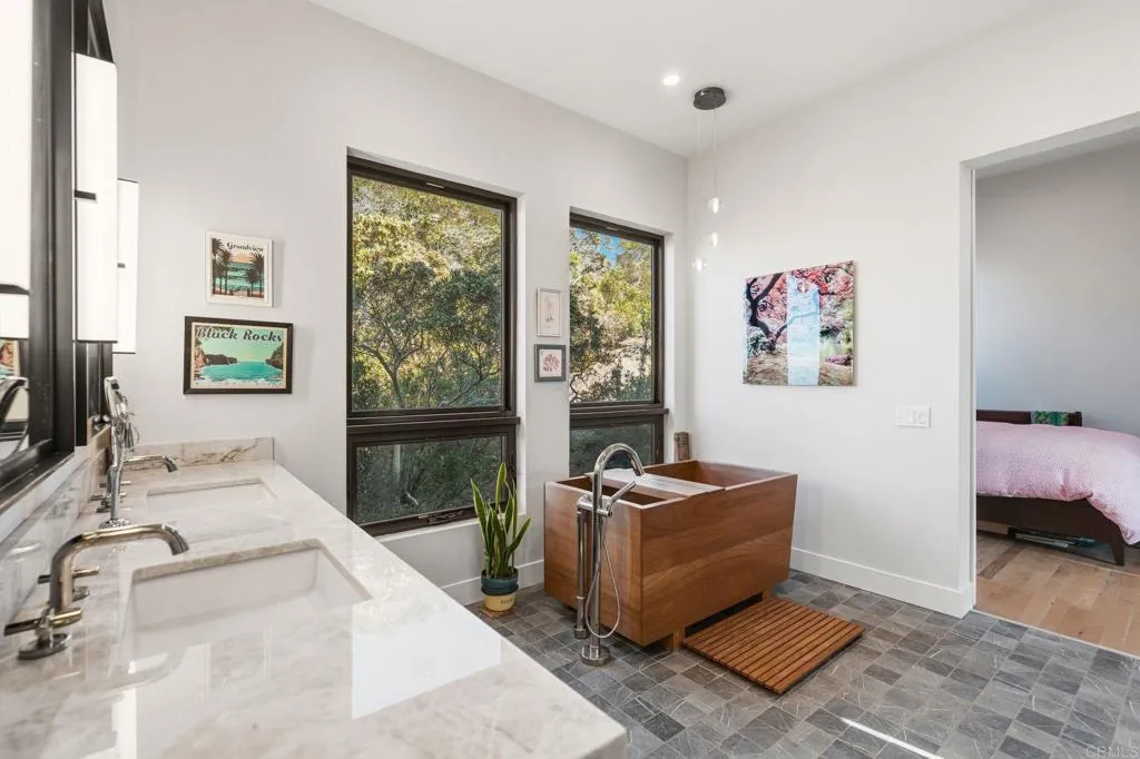 Additional image 109 of 10042 Tall Oak Dr, Escondido, CA 92026