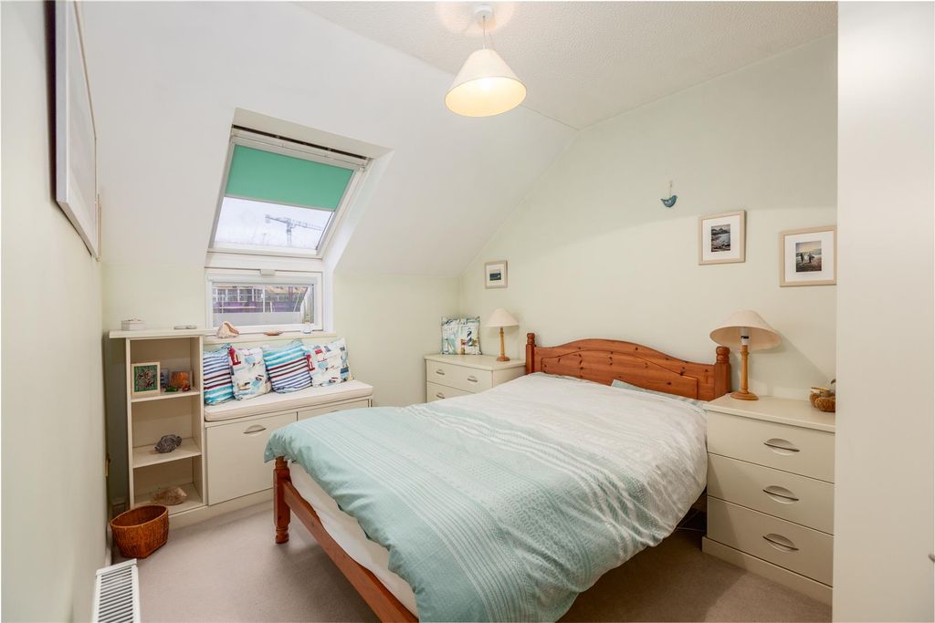 Additional image 11 of 3 bed flat for salePocketts Wharf, Marina, Swansea SA1