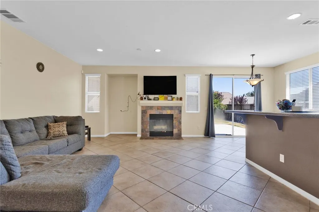 Additional image 7 of 13912 Pinellia St, Hesperia, CA 92344