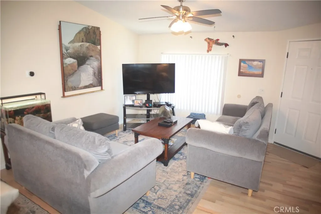 Additional image 3 of 27502 Amethyst Way, Castaic, CA 91384