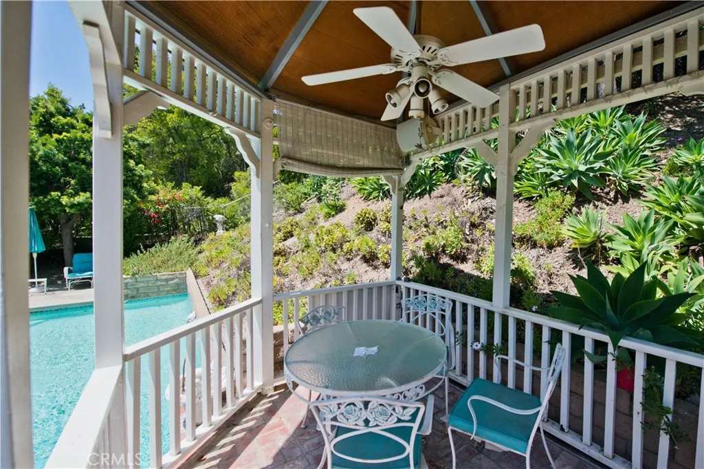 24435 Gilmore St, West Hills, CA 91307
