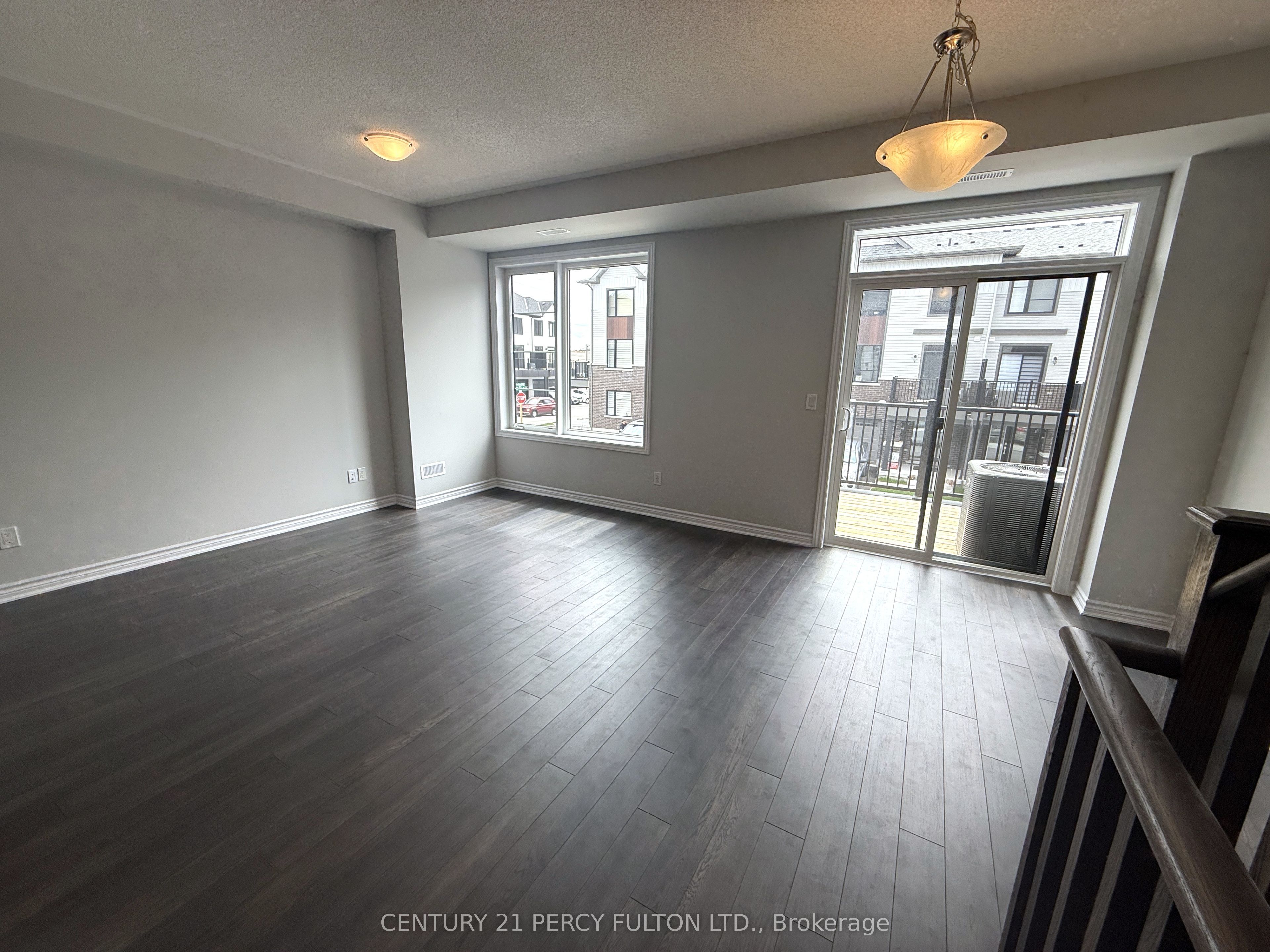 Additional image 3 of 1060 Honeycomb Path, Oshawa, ON, L1H 8L7