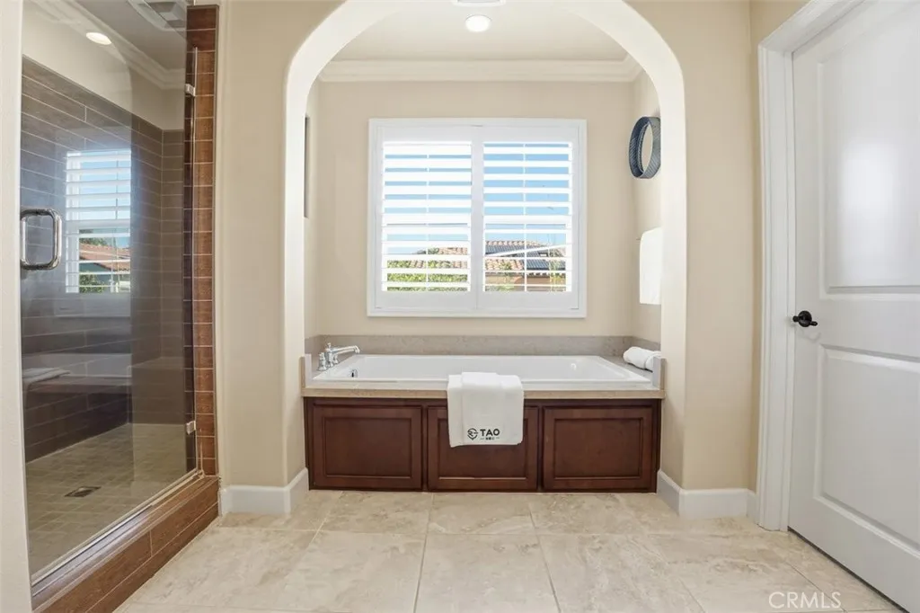 Additional image 16 of 65 Rolling Green, Irvine, CA 92620