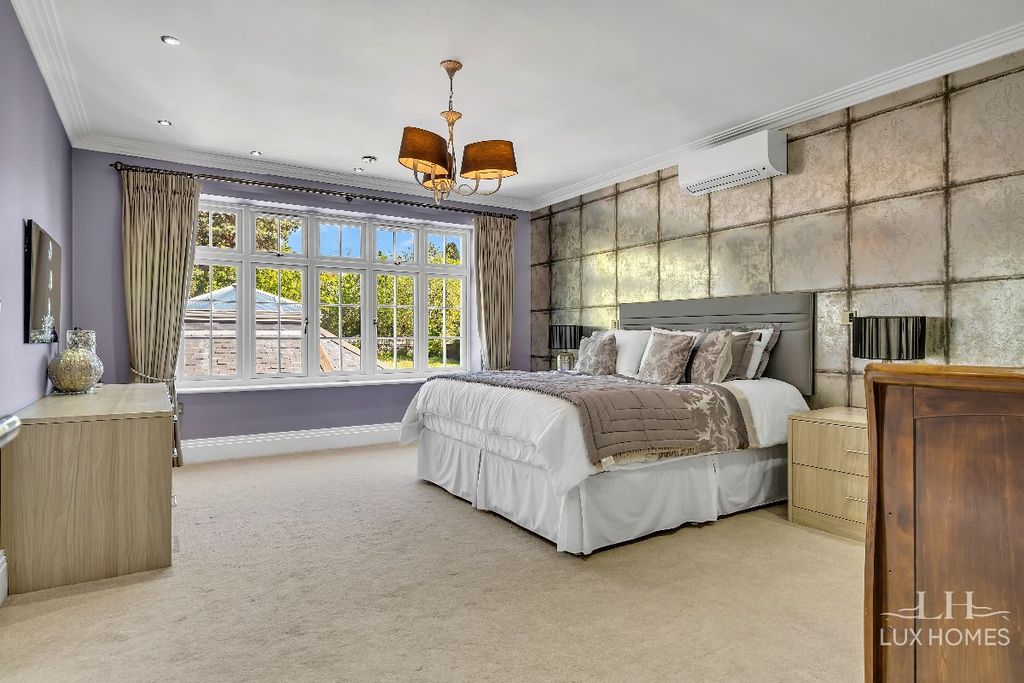 Additional image 24 of 7 bed detached house for saleParkstone Avenue, Emerson Park RM11
