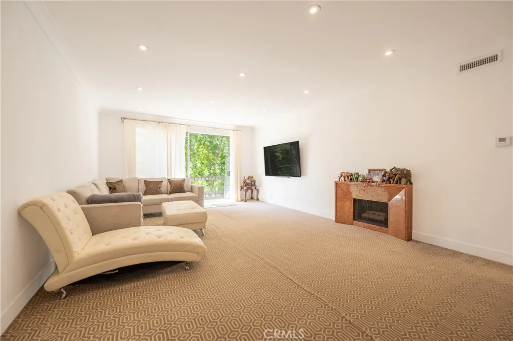 Additional image 9 of 11560 Moorpark Street Unit 204, North Hollywood, CA 91602