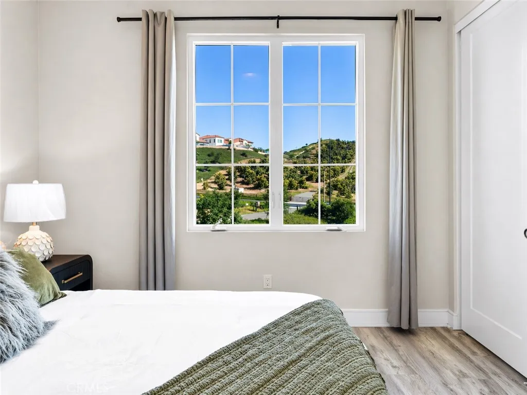 Additional image 73 of 162 Winnett, Irvine, CA 92602