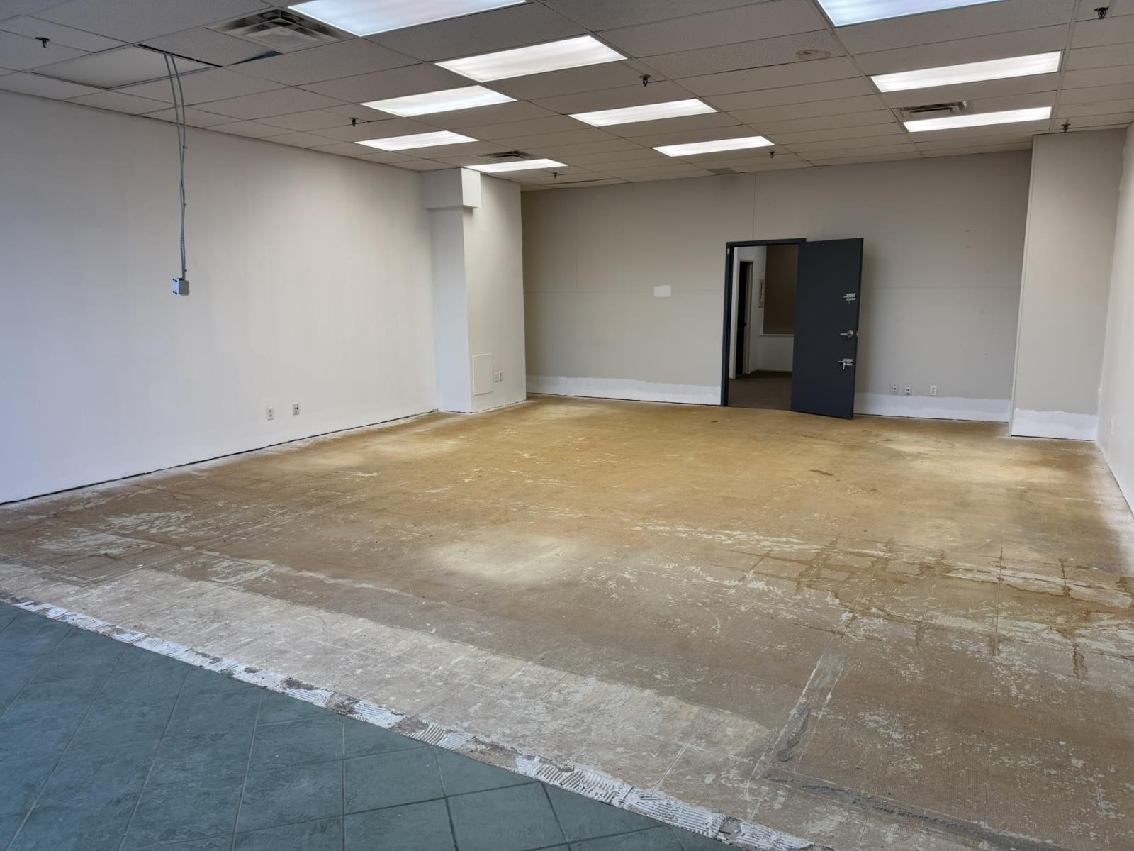 Additional image 2 of 100,-4910 50 Avenue, Cold Lake, AB, T9M0G1