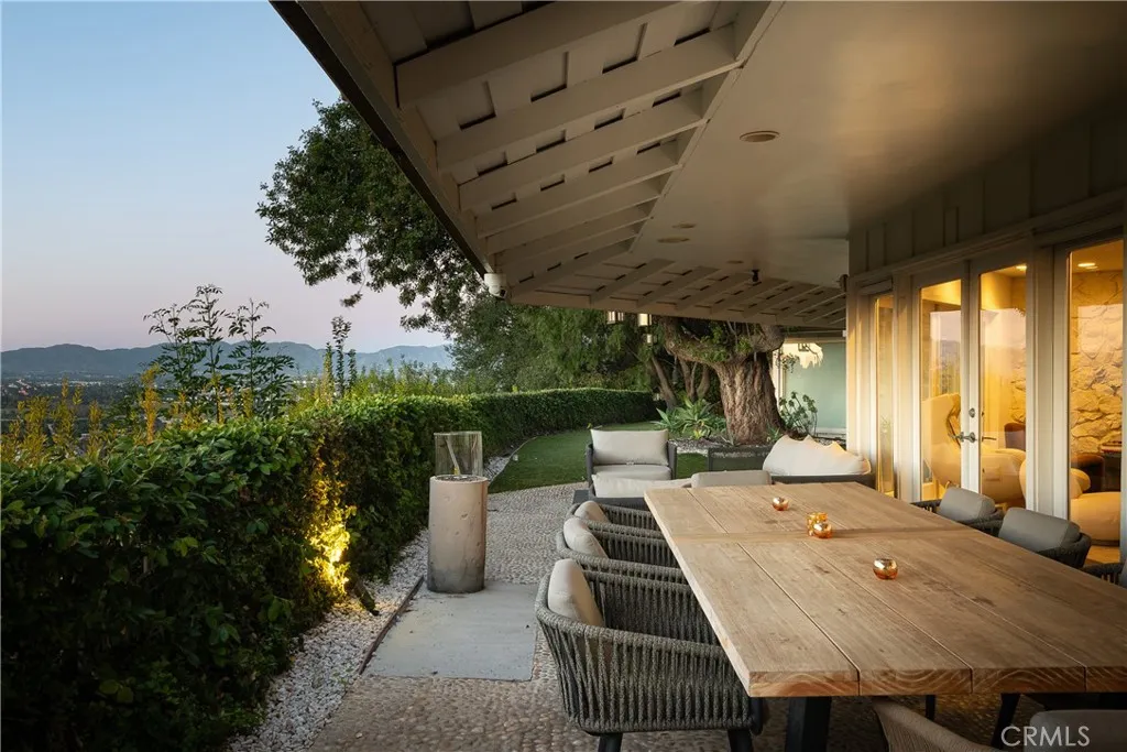 Additional image 31 of 4173 Regal Oak Dr, Encino, CA 91436