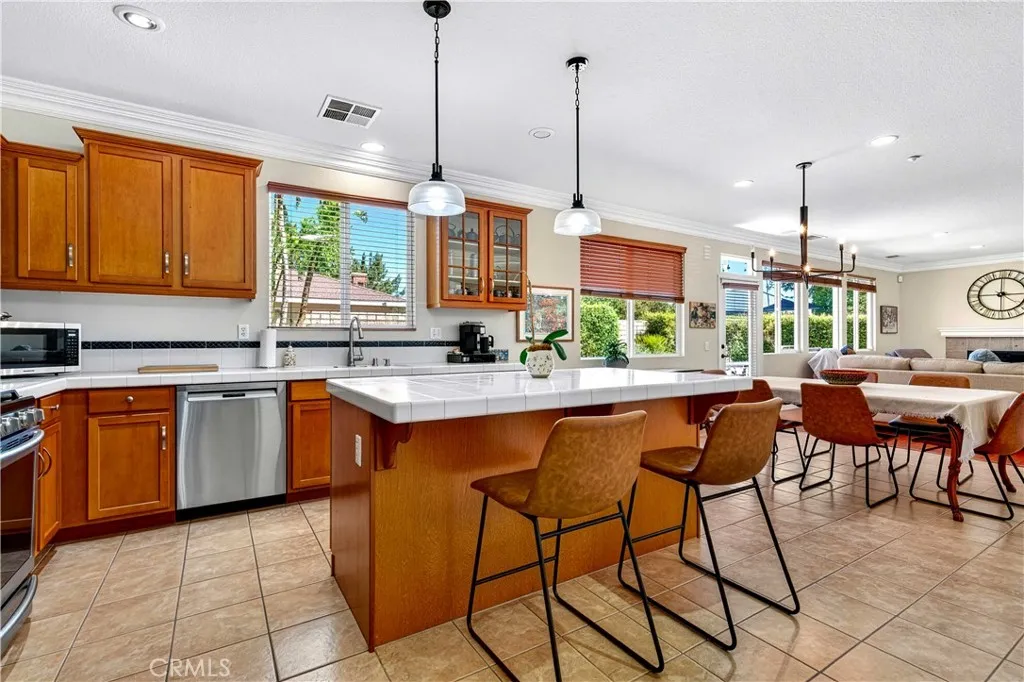 Additional image 36 of 21803 Delany Lane, Canoga Park, CA 91304