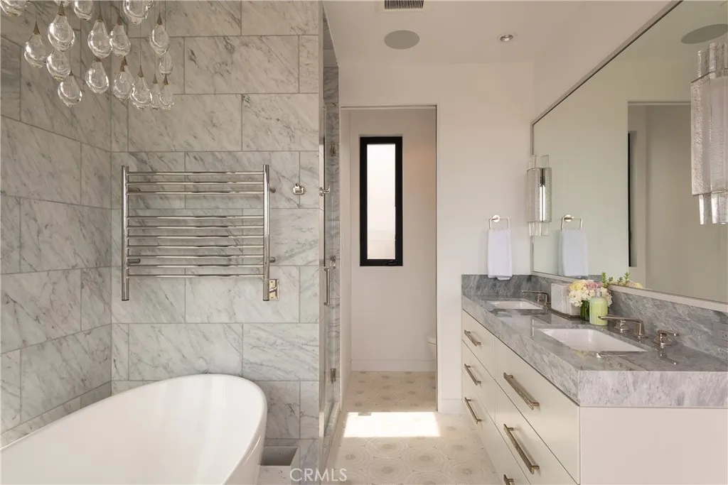 Additional image 32 of 41 21st St, Hermosa Beach, CA 90254