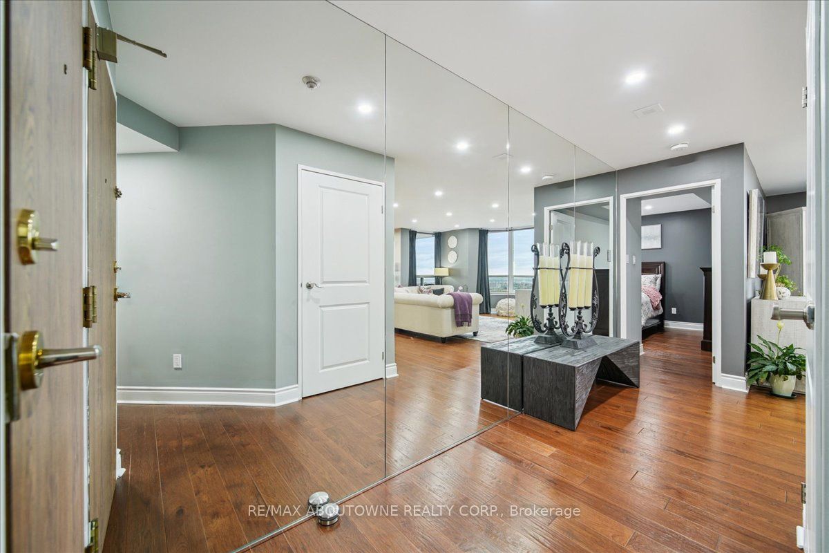 Additional image 3 of 2603-550 Webb Drive, Mississauga, ON, L5B 3Y4