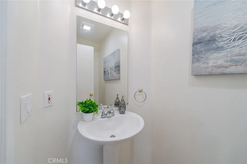 Additional image 9 of 25 Washington, Irvine, CA 92606