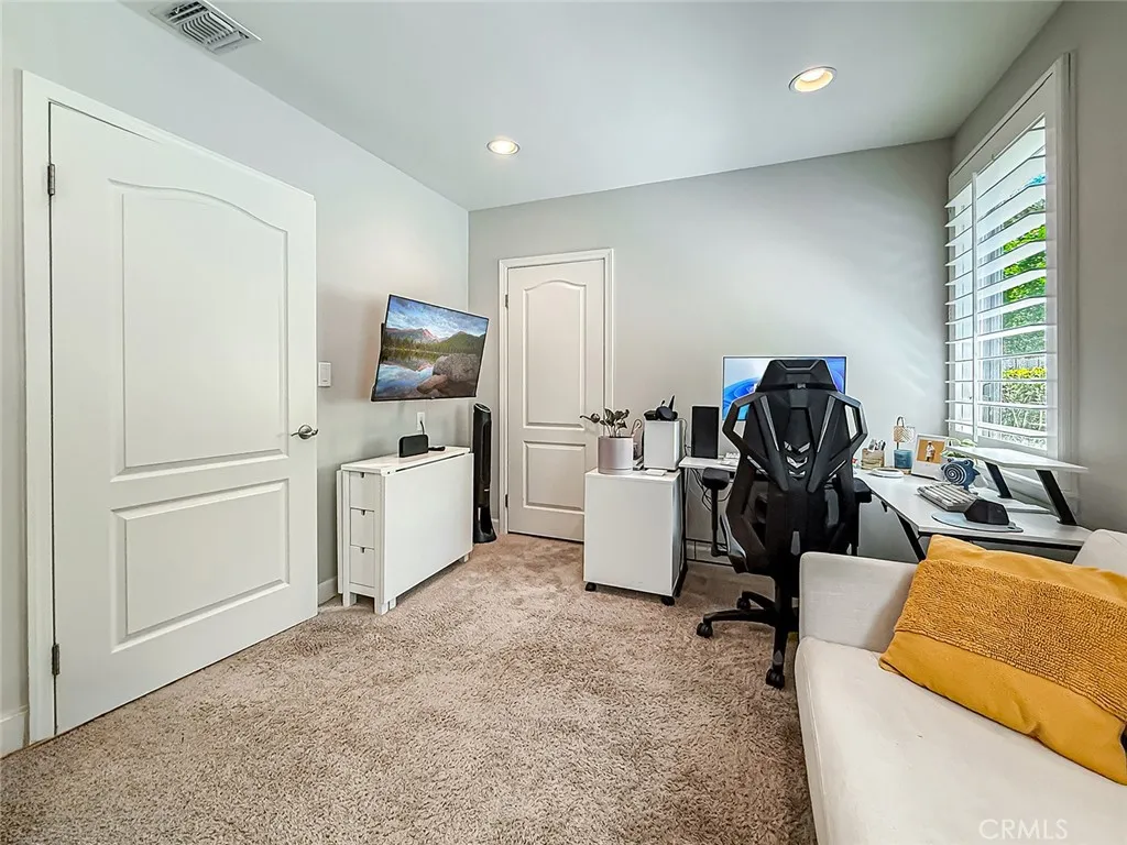 Additional image 113 of 23433 Hatteras St, Woodland Hills, CA 91367