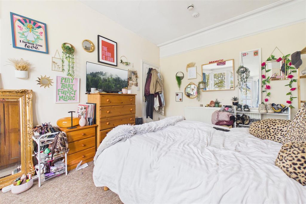 Additional image 19 of 7 bed terraced house for saleGloucester Road, Horfield, Bristol BS7