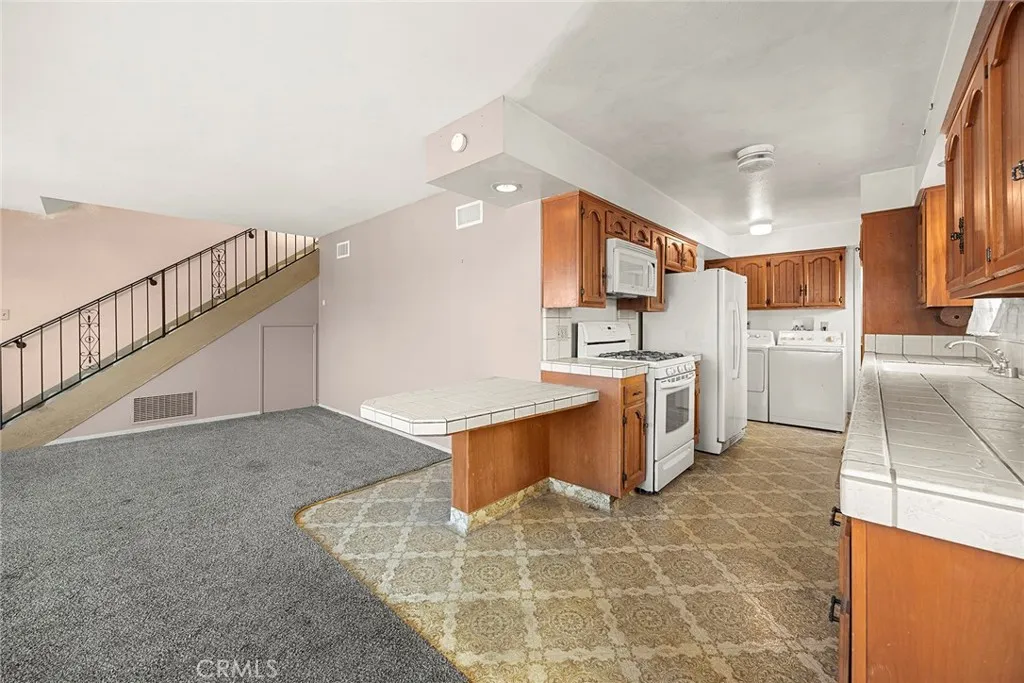 Additional image 39 of 805 W Bay Ave, Newport Beach, CA 92661