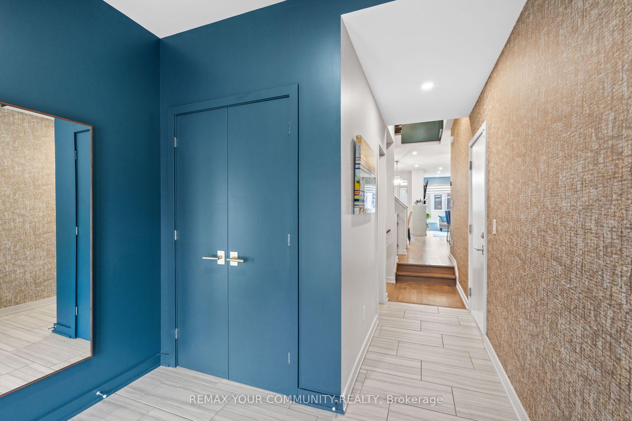 Additional image 3 of 215 Pisces Terrace, Ottawa, ON, K1T 0S8